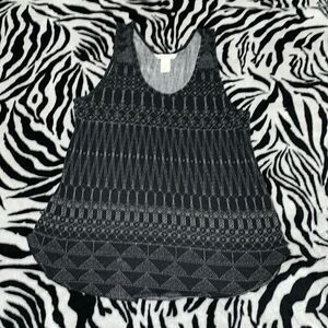 3/$15 H&M black white racer tank top geometric Aztec print size medium